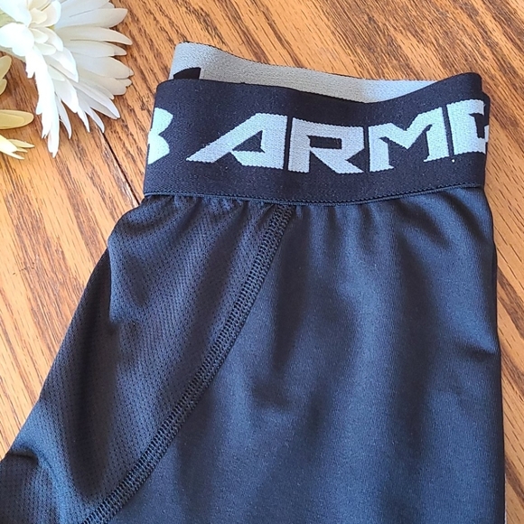 Under Armour pants - Picture 3 of 7